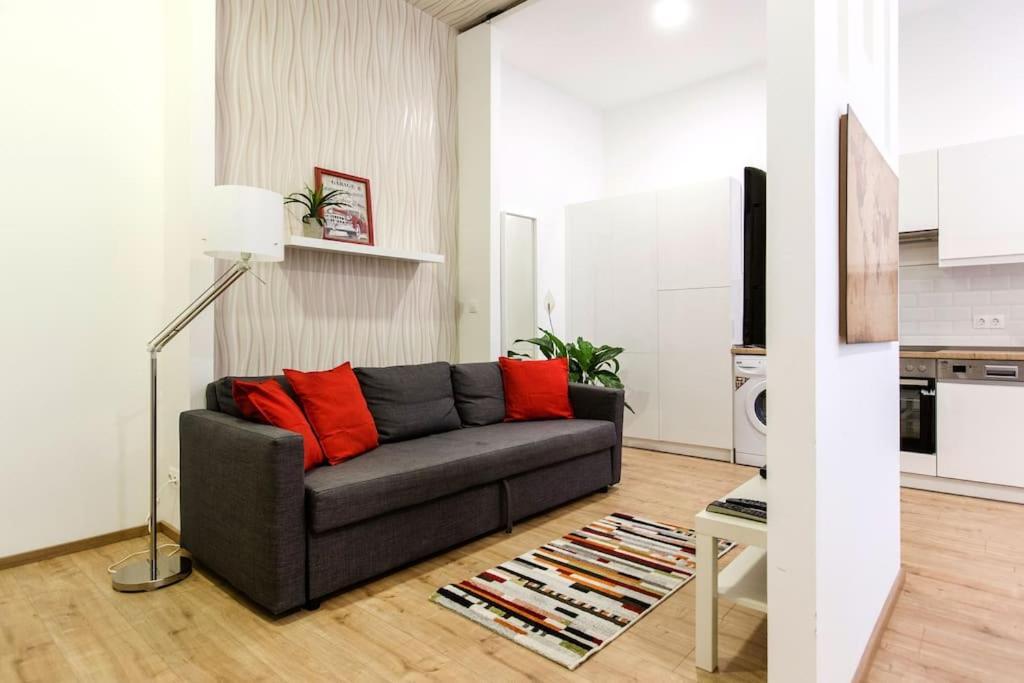 Designer Dream Home In The Ruin Bar District W A/C بودابست المظهر الخارجي الصورة
